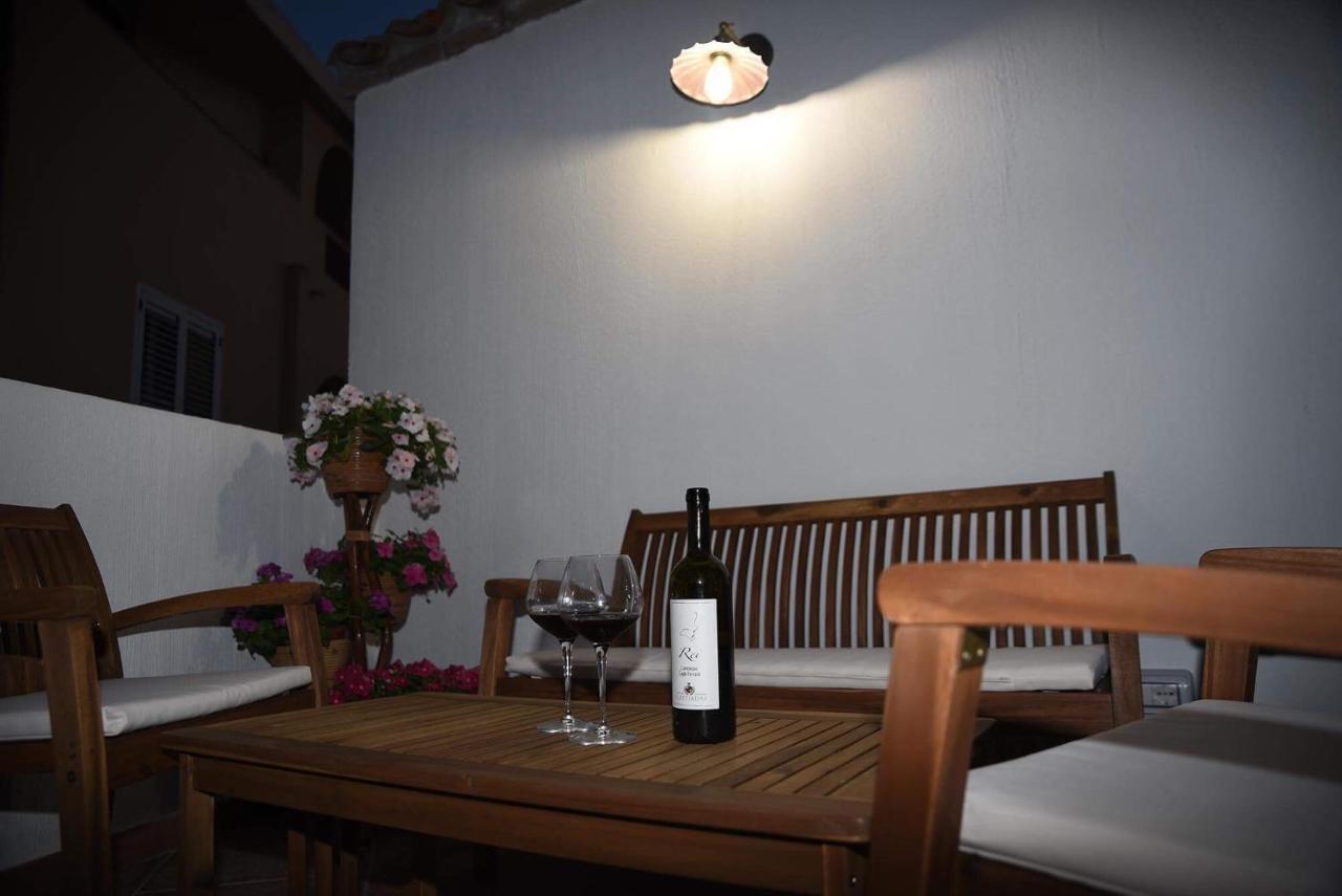 Bed and Breakfast Centu Concas Muravera Exterior foto